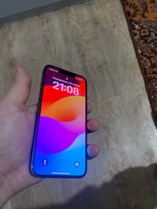 Продам iphone 13