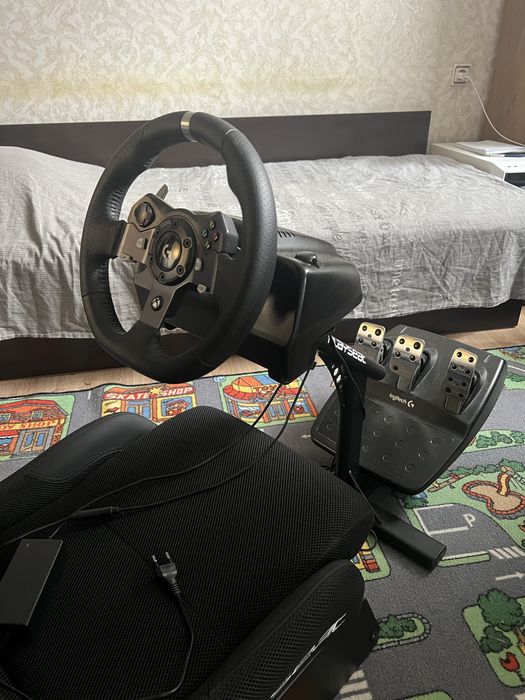 PlaySeat стол с Logitech G920+shifter