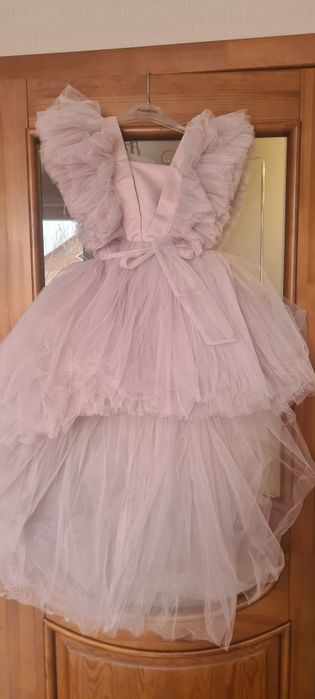 Шикарное платье!! В идеале.