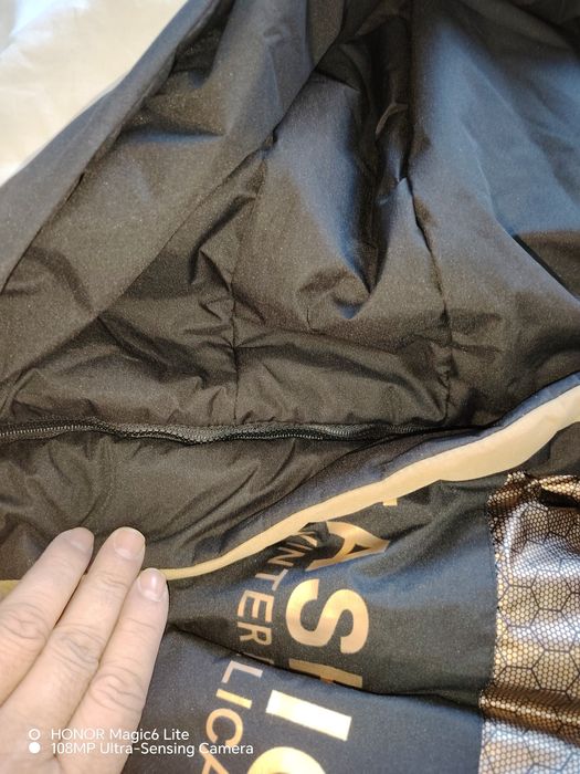 Много хубаво и удобно зимно яке