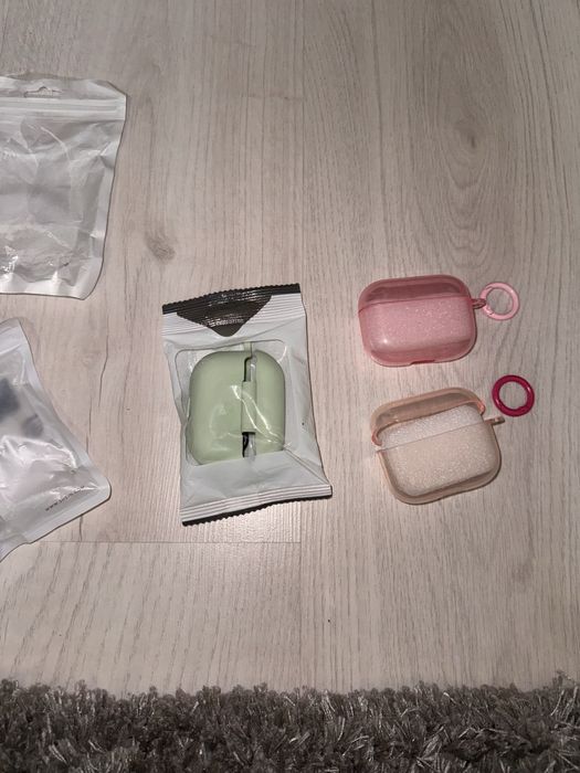 Калъфи/кейсове за Airpods pro