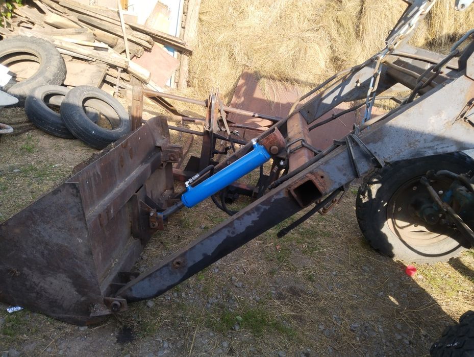 Продам отличный трактор