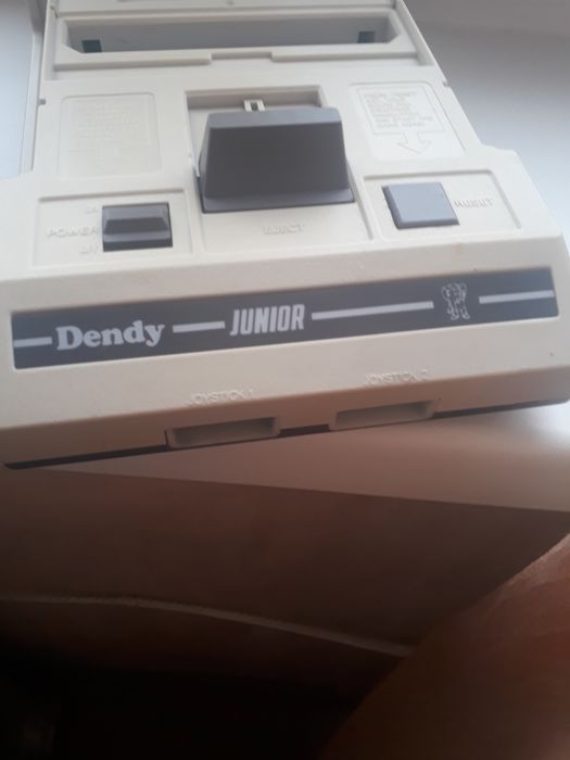 Игровая приставкаDendy Junior