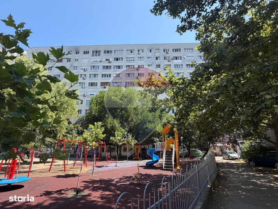 Vanzare apartament 3 camere zona Auchan Vitan