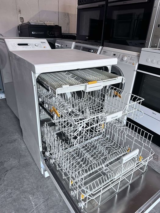 Съдомиялна +гаранция. MIELE свободно стояща 60см. Доставка за София