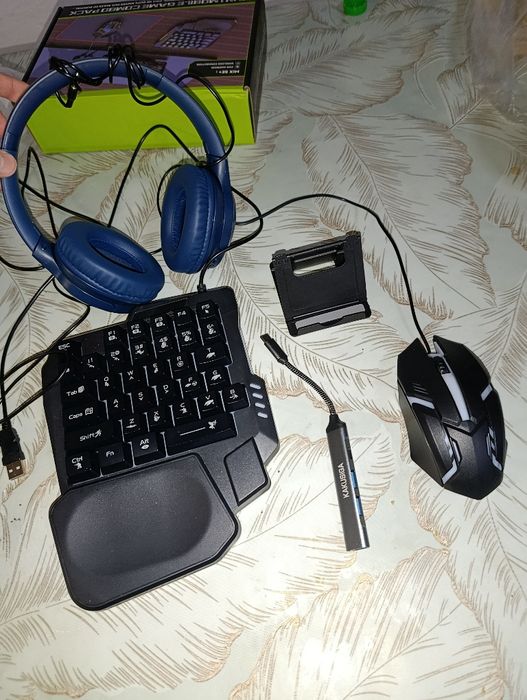 Продам игровай стеап для телефон