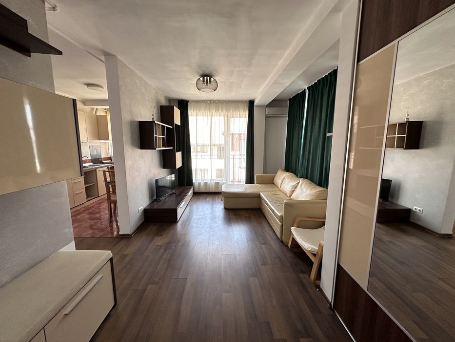 Inchiriez apartament in Floresti, str Teilor