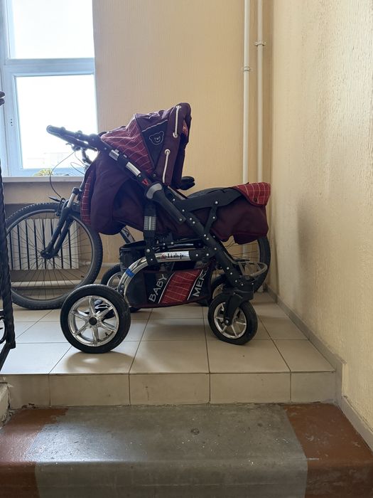 Продам детскую коляску