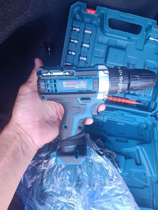 Шуруповёрт новый