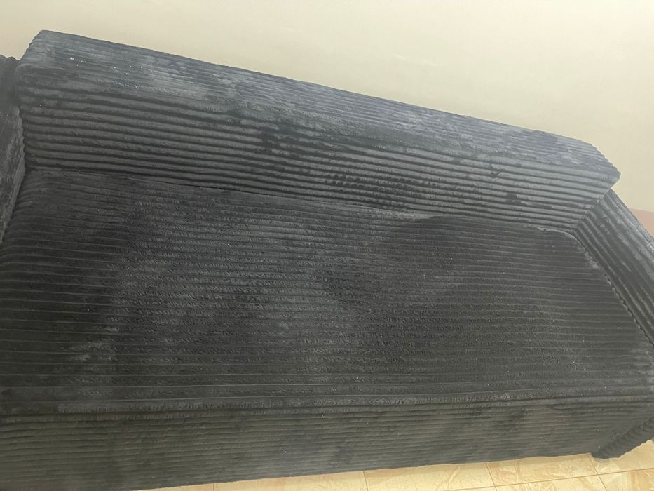 Canapea extensibila aproape noua