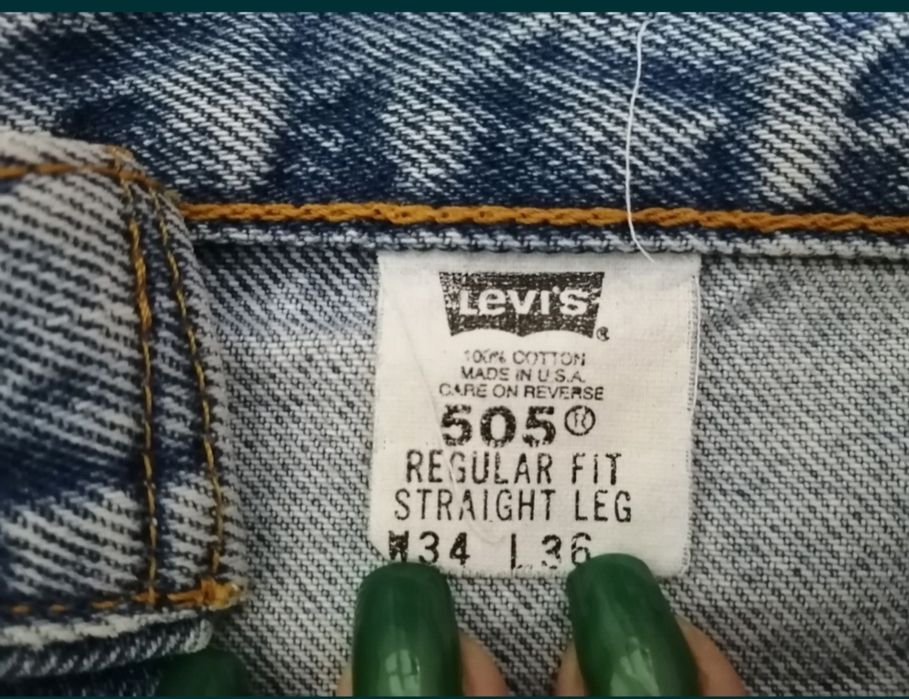 Фирменные джинсы Levi's