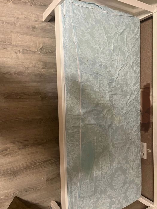 Двухъярусная кровать детям