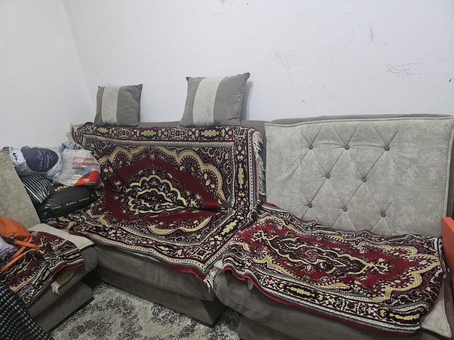 Диван и 2 кресла, в хорошем состоянии о