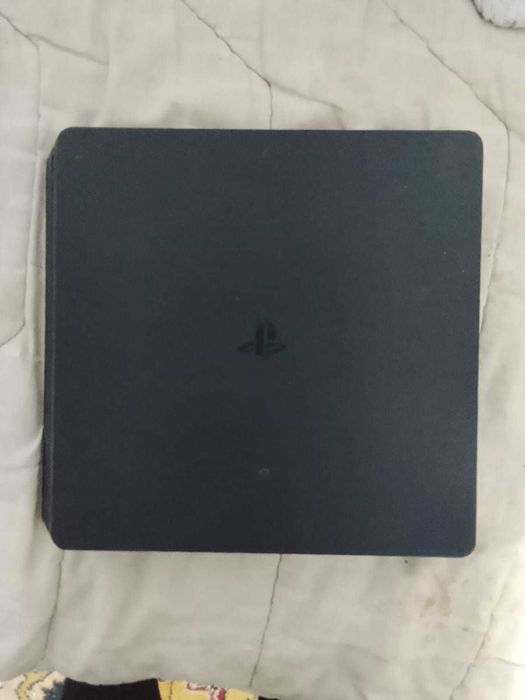 Ps 4 slim vanzare
