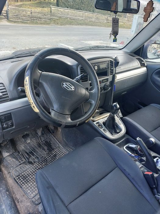 Vând Suzuki Grand Vitara 4x4, 2.0 Diesel an 2004