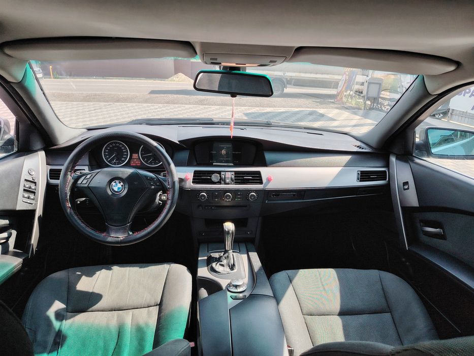 BMW E60  automat