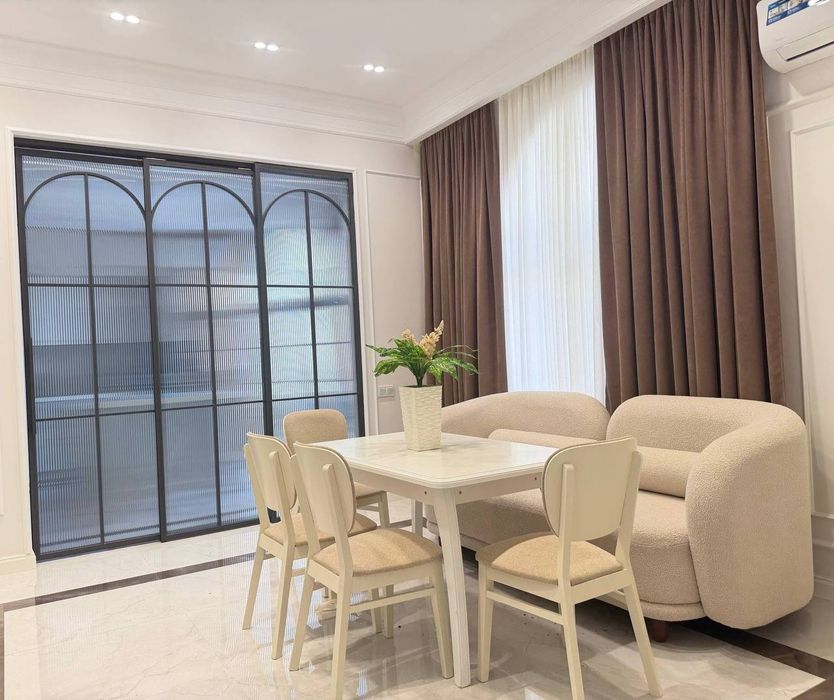 Продается дом 12 комнат, ориентир: Центр Луначарского, 900м²