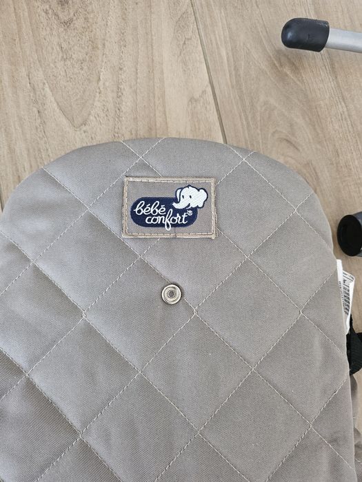 Vând scaun de masă copii