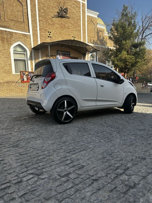 Srochni Diska sotiladi R17 VOSSEN