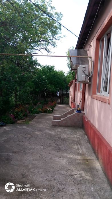 Casa 3 camere  .