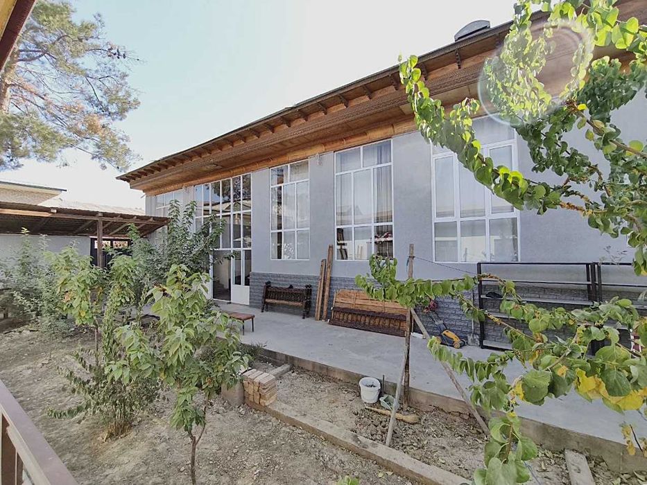 Yu  Продаётся дом на 8 сотках, м. Намданак, напротив ресторана Эльбрус