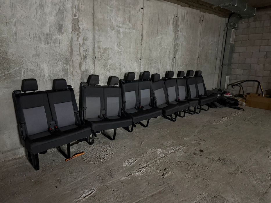 Продам новые сиденья от микроавтобуса Toyota Hiace 2025