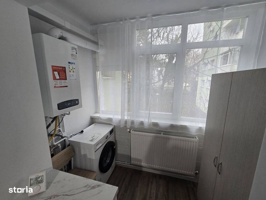 Prima inchiriere! Apartament renovat de 3 camere, COPOU-UAIC