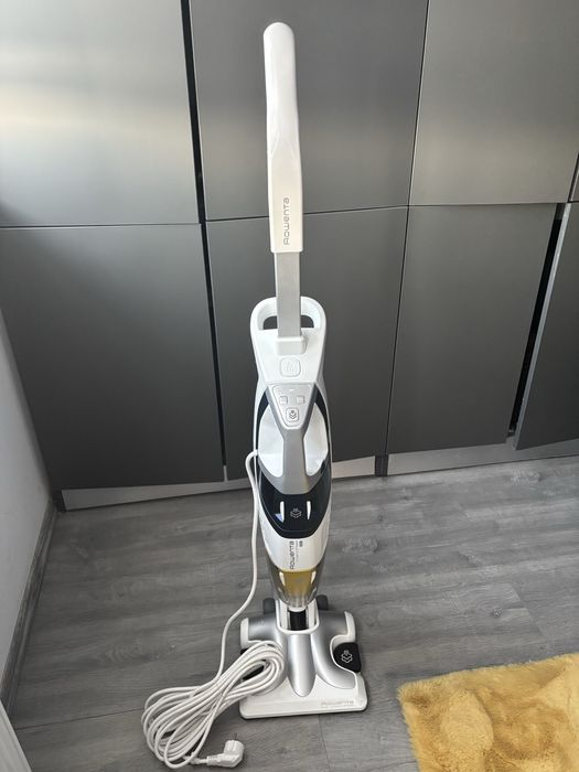 Aspirator vertical Rowenta Clean & Steam Multi
