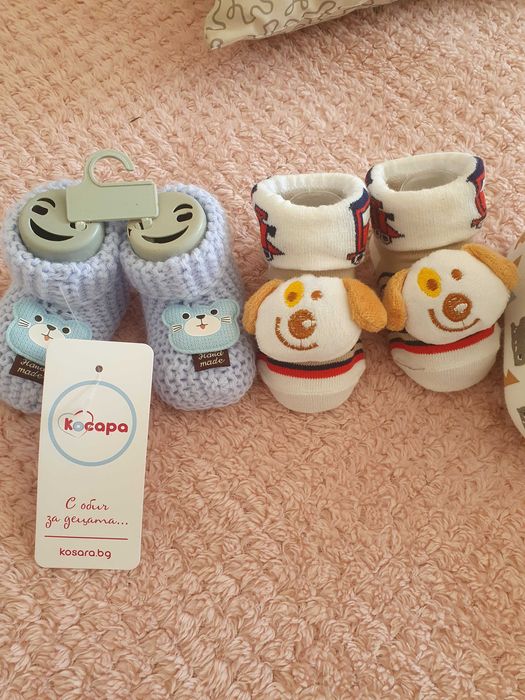 Бебешки дрешки и играчки