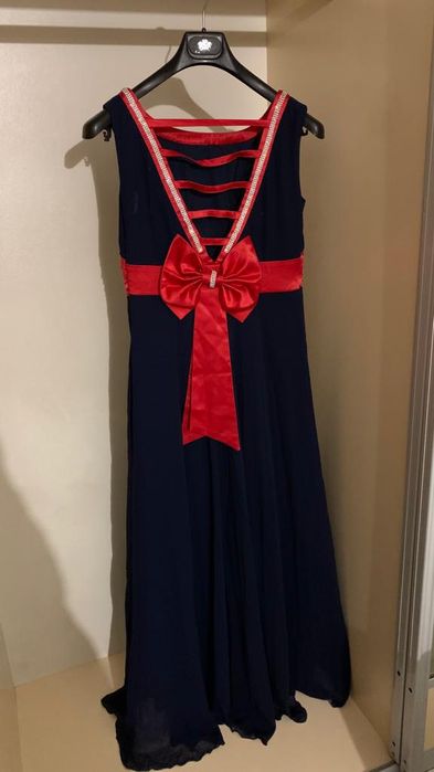 Продам платья 46-48