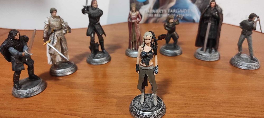 Set 9 x statuete Game of Thrones, Eaglemoss + revistele individuale