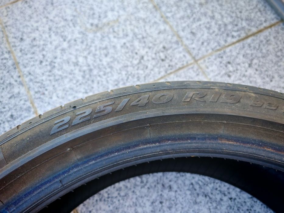 Anvelope Pirelli: 255/35 R19 + 225/40 R19 BMW și 120/70 R17 Moto