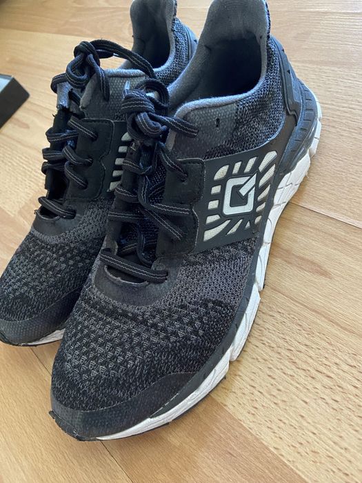 Кроссовки унисекс