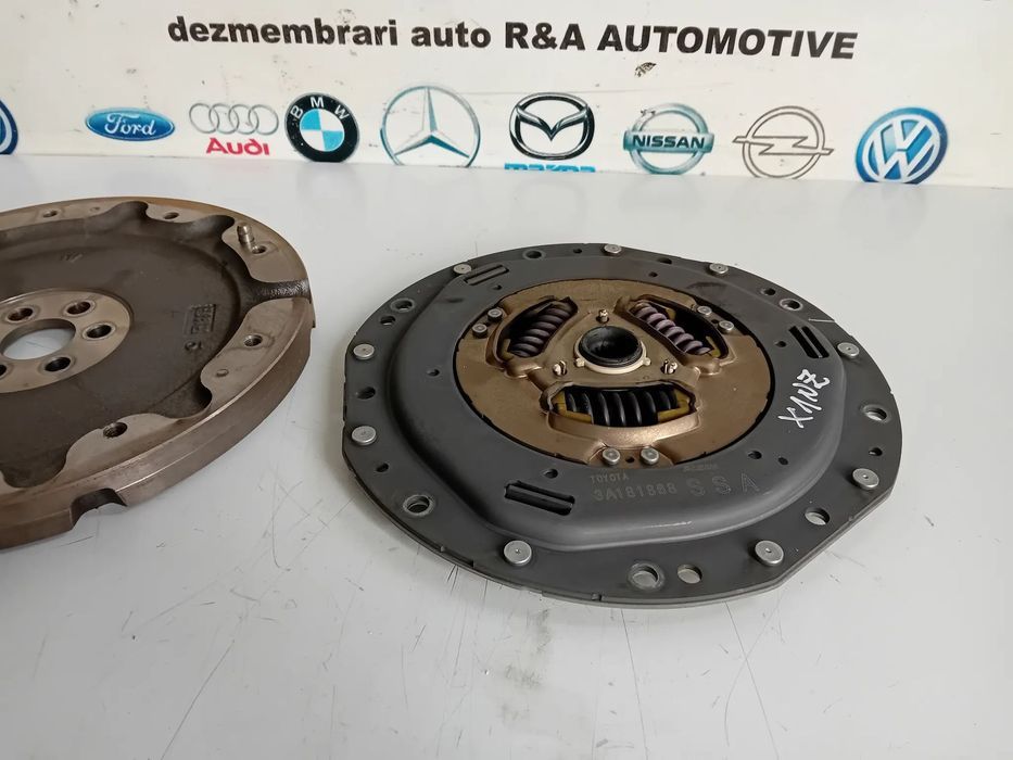 Ambreiaj Toyota Yaris Prius Verso Motor 1.5 Benzina Hybrid Cod X1NZ An 2015-2020 Cod  3A18-1868