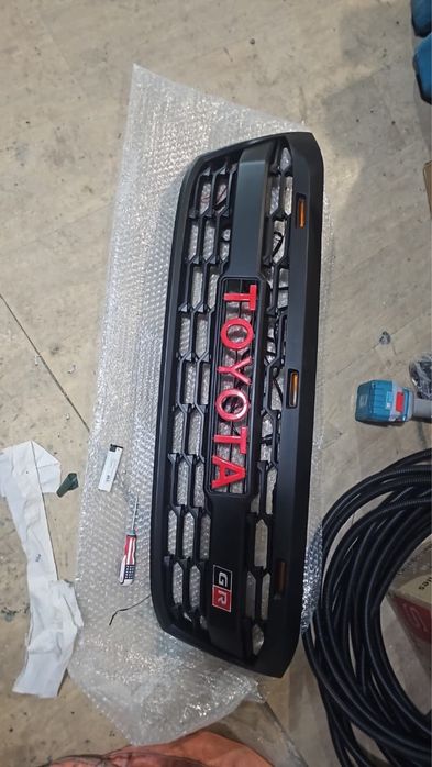 Решетка на Hilux