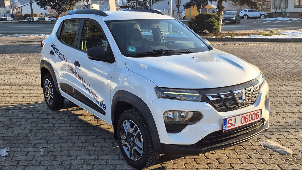 Dacia Spring  15600 km