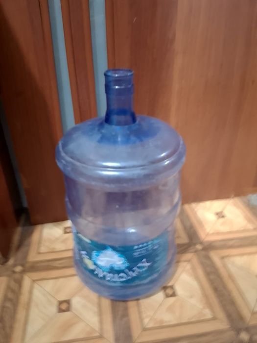 Продам Бутыль Пустой Для Воды Объем 19 литров.