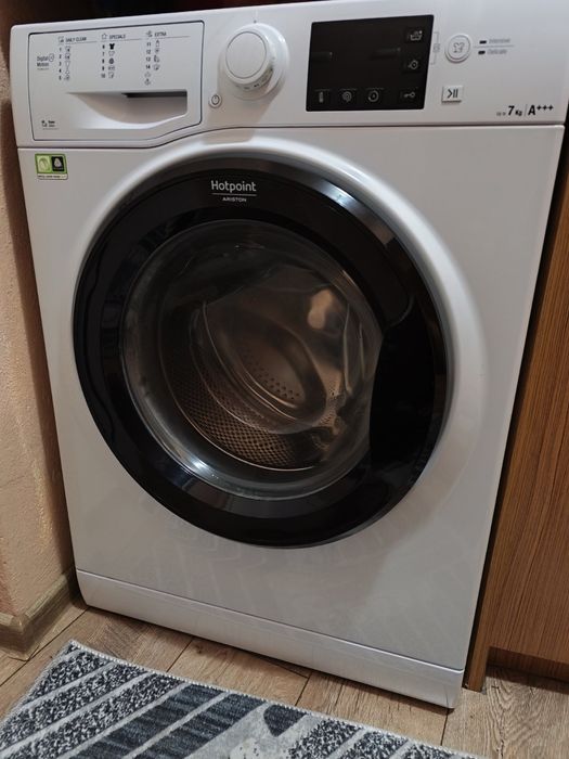 Пералня ARISTON Hotpoint