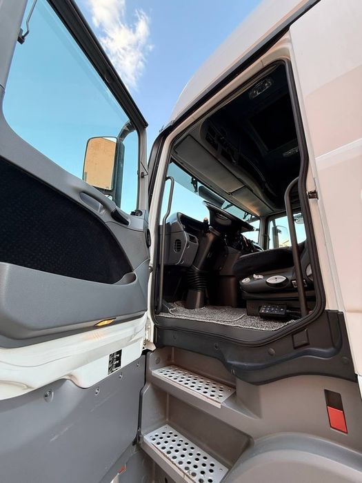 Mercedes Actros MP3 1844 Сотилади