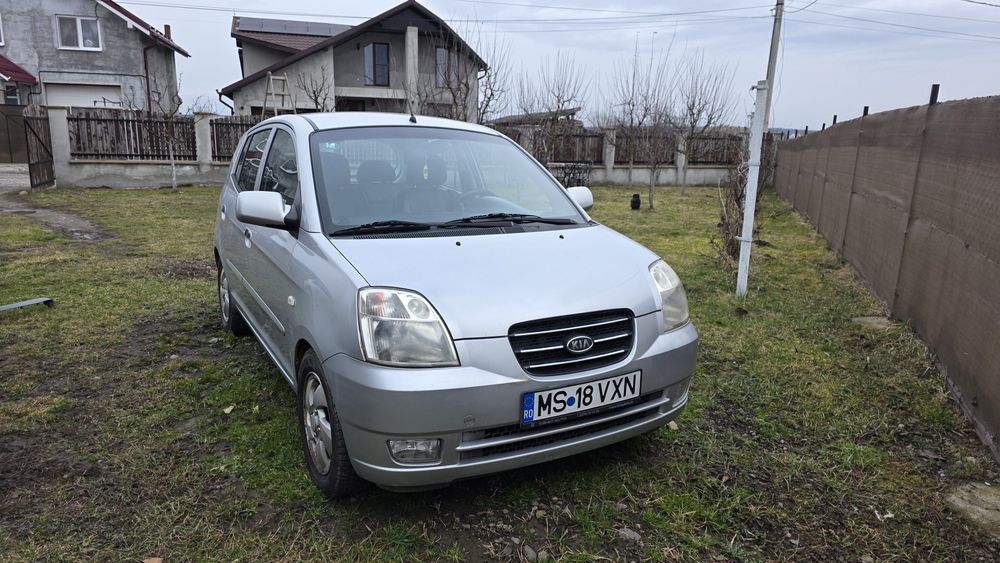 Vand Kia Picanto sau schimb cu telefon