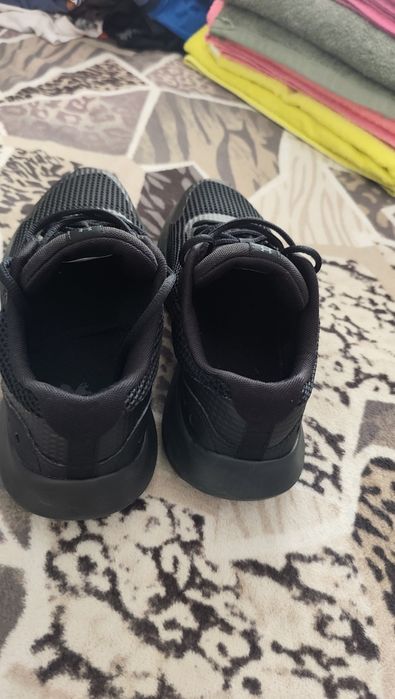 Adidasi Under Armour