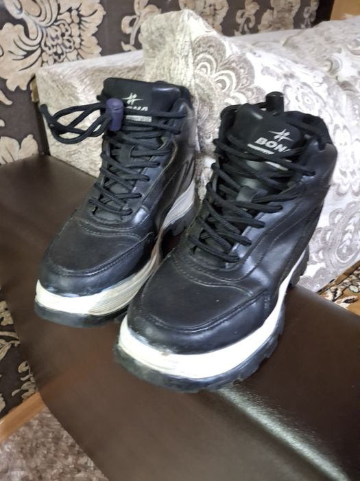 Продам ботинки,чёрные,удобные