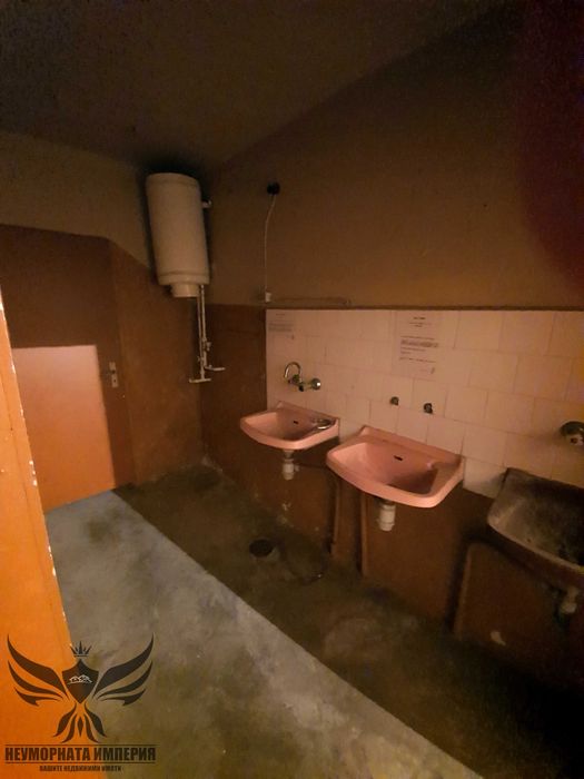 Дава се под наем Склад в Асеновград - 400 кв.м за 1097.01 € - Снимка #12