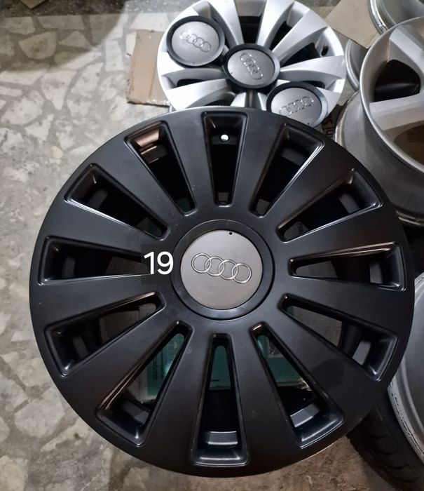 AUDI 18 и 19 цола  5X100 и 5X112 комбинирани 19 цола оригиналниЗамъка
