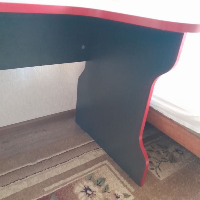 Компьютерный стол  -30.000тг