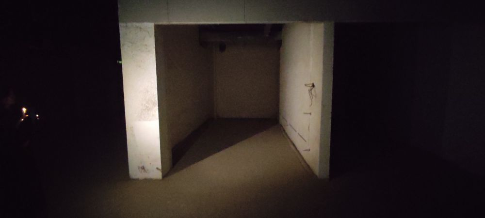 Торговый центр Карвон угловой магазин