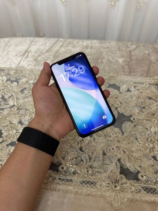 Iphone 11 pro yashil