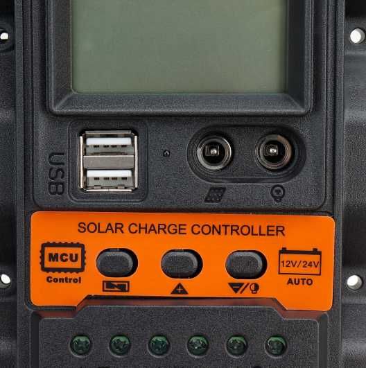 Соларен панел с контролер