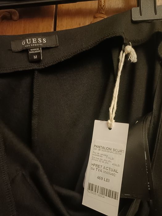 Pantaloni Guess evazati, marime M