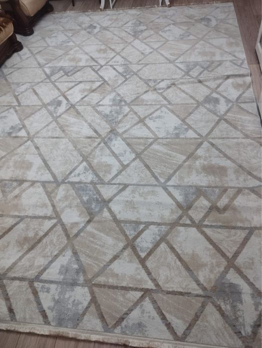 Продам палас 3 на 4